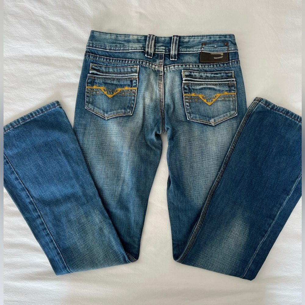 Women’s Diesel boot cut Jeans size 27